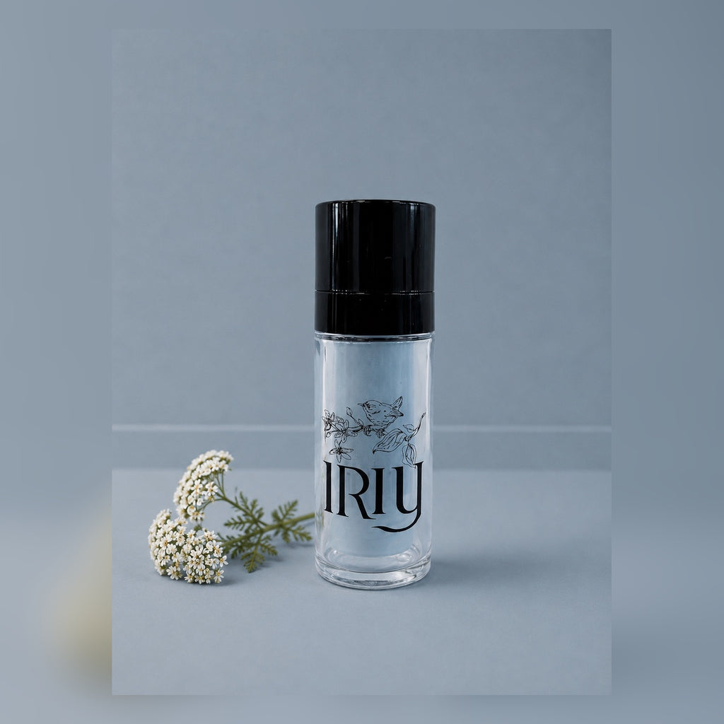ZARIA IRIY flacon avec fleurs blanches
